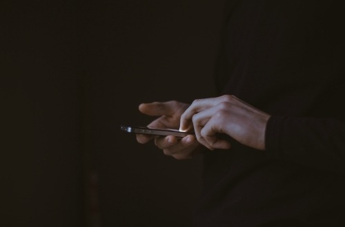 Is It Really Possible To Run A Business Properly On A Smartphone